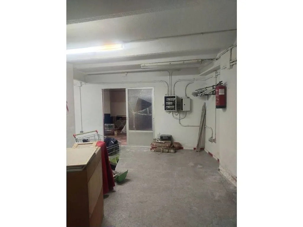 Garage - House with Terrace and Garage in Daimiel
