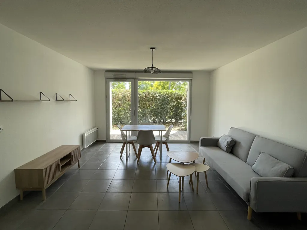 Living Room - Furnished Flat with Garden in Colomiers
