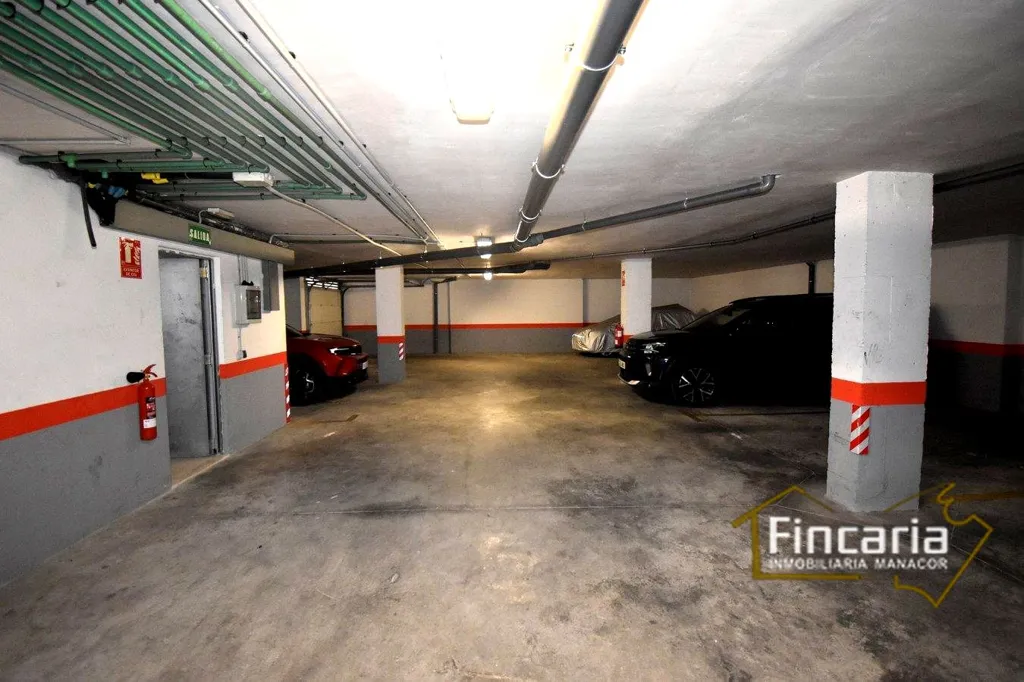 Garage - Penthouse with Bay View in Carrer Penyes