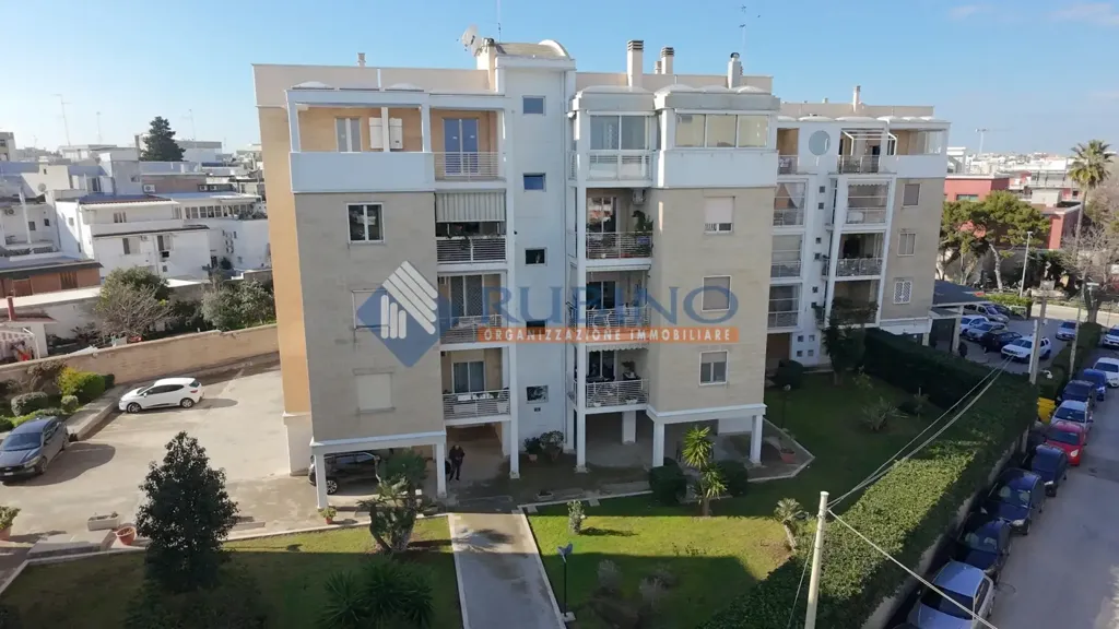 Õhuvaade - Rearranged Studio with Terrace in Bari