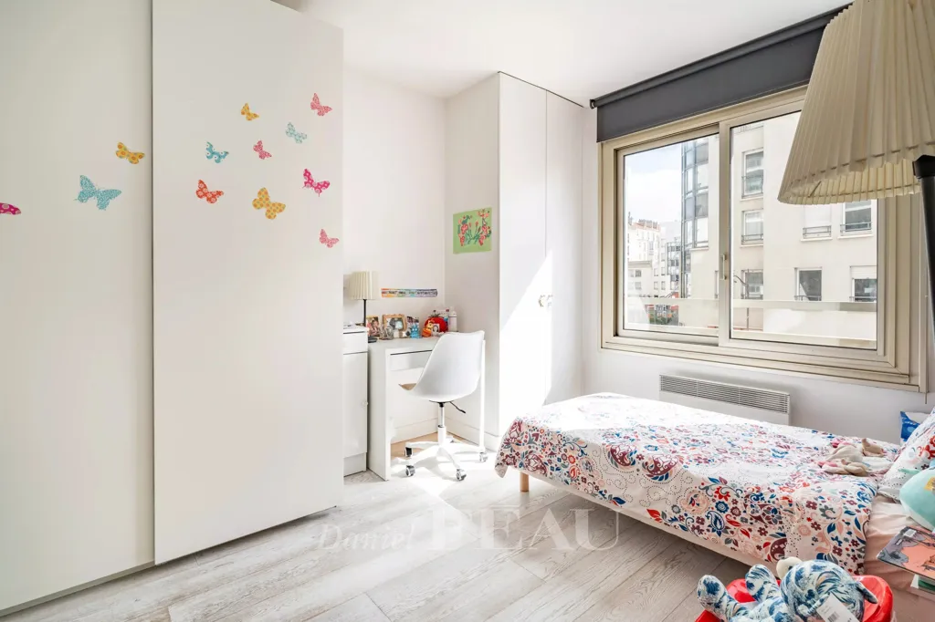 Chambres - Appartement 3/4 Pièces avec Terrasse à Paris 14ème