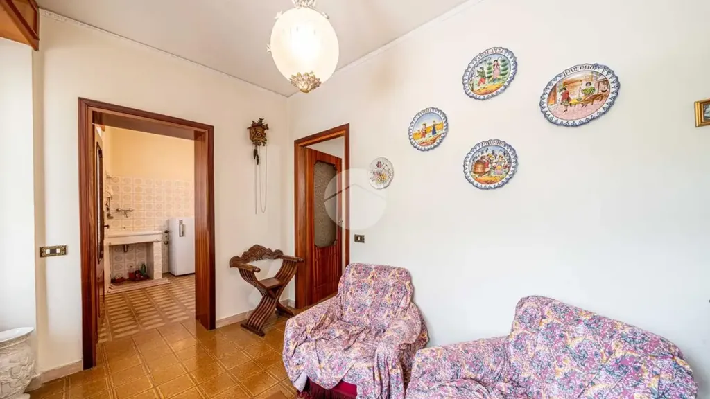 Entrée - Traditional Villa with Balcony in Tregnago