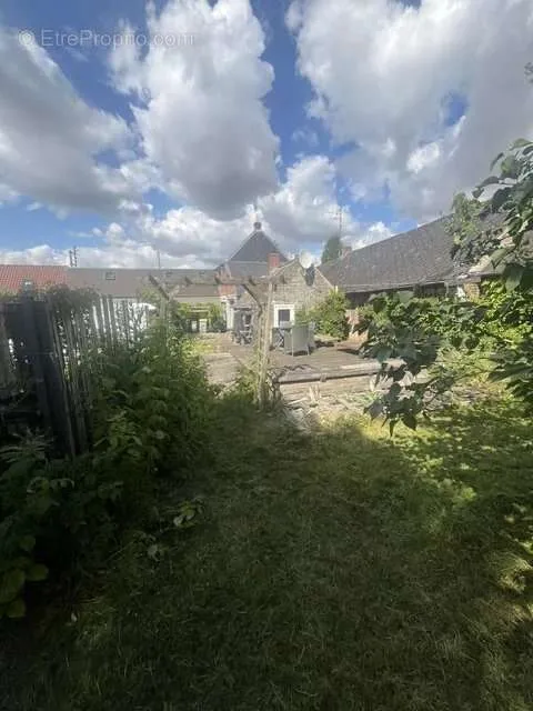 Aed - Functional 4-Piece House with Garden in 90,800 EUR Zone