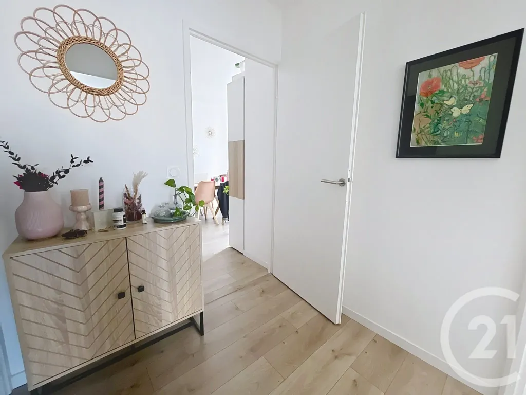 Entrée - Appartement F3 avec Balcon à Houilles