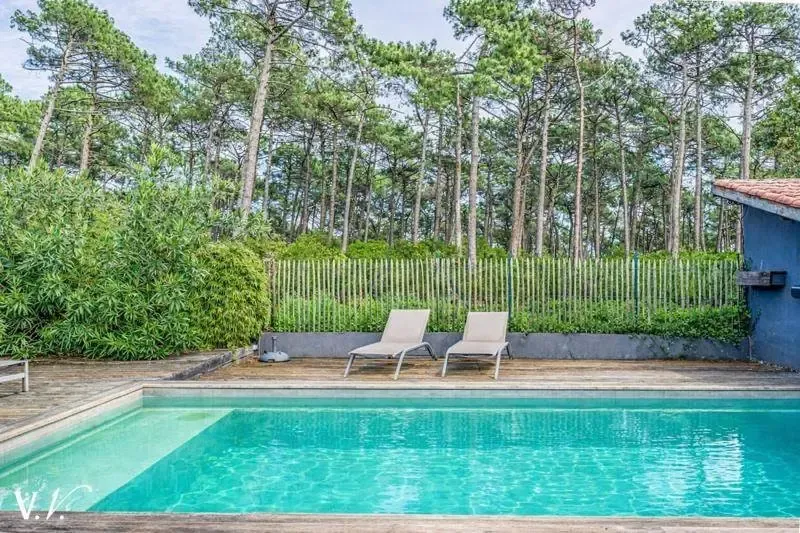 Bassein - Charming Arcachonnaise with Piscine in Preserved Setting