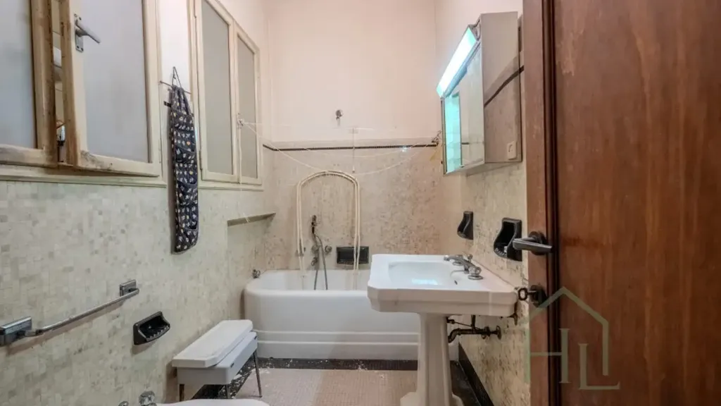 Salles de bain - Historic Attico with Panoramic Terrace in Forlì