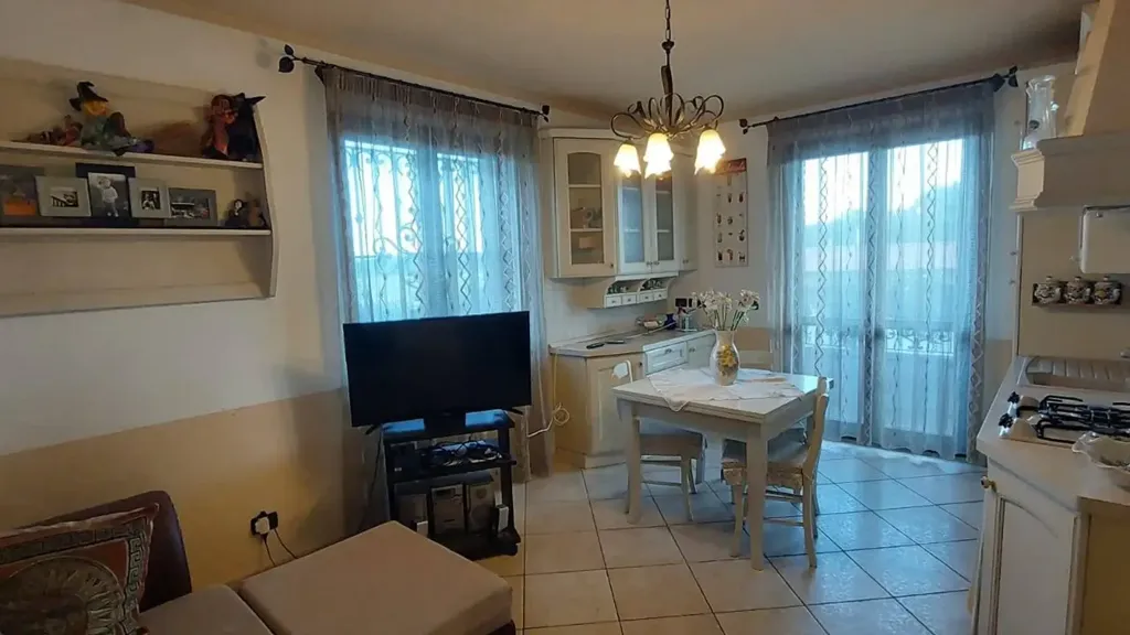 Salle à manger - Villa with Garden and Pool in San Benigno Canavese
