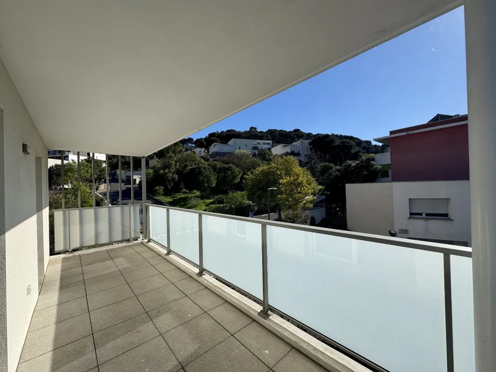 Balcon - Appartement T4 avec Terrasse et Vue Étang à Côté Bas Saint Clair