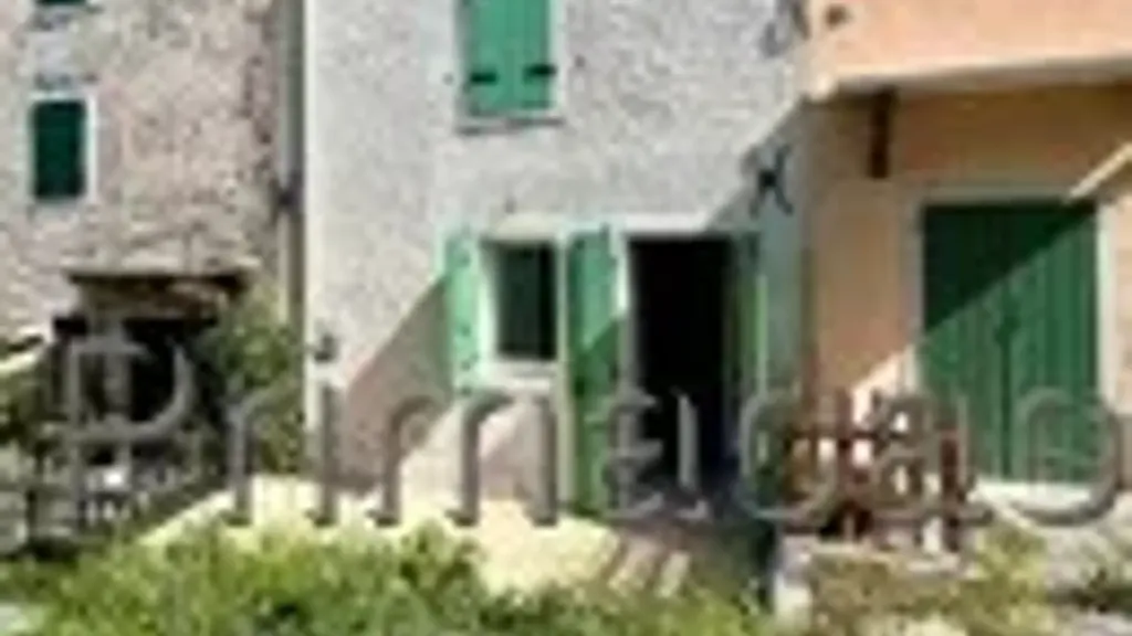 Välivaade - Rustic Terraced Villa with Garden in Erbezzo