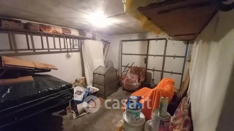Garage - Independent House with Courtyard in Modena