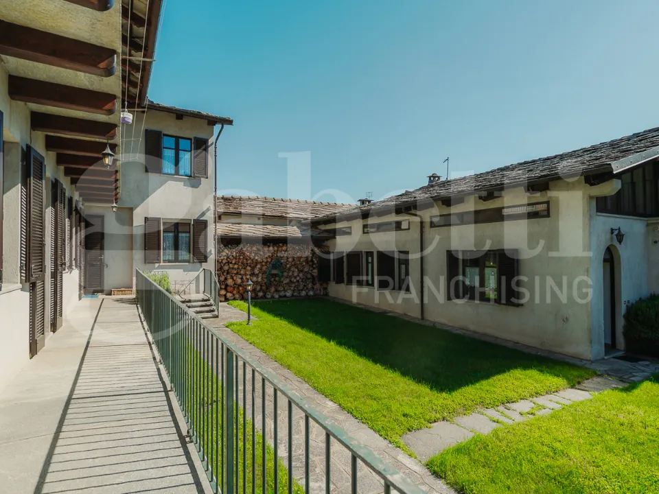 Aed - Rustic Villa with Private Park in Bibiana