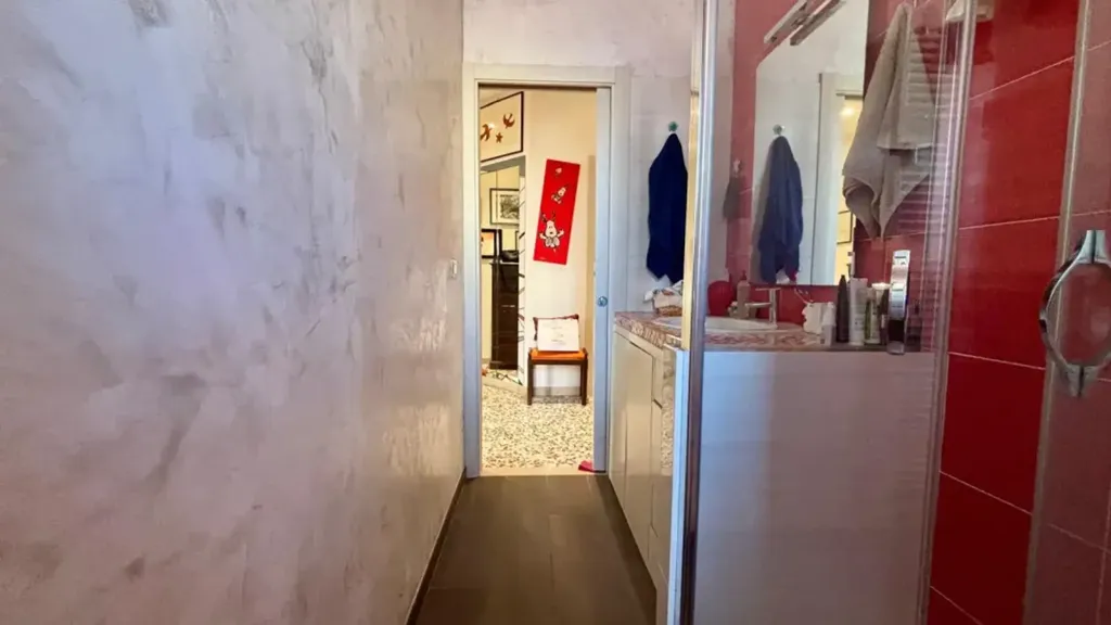 Vannitoad - Rustic-Style Apartment with Balcony in Florence
