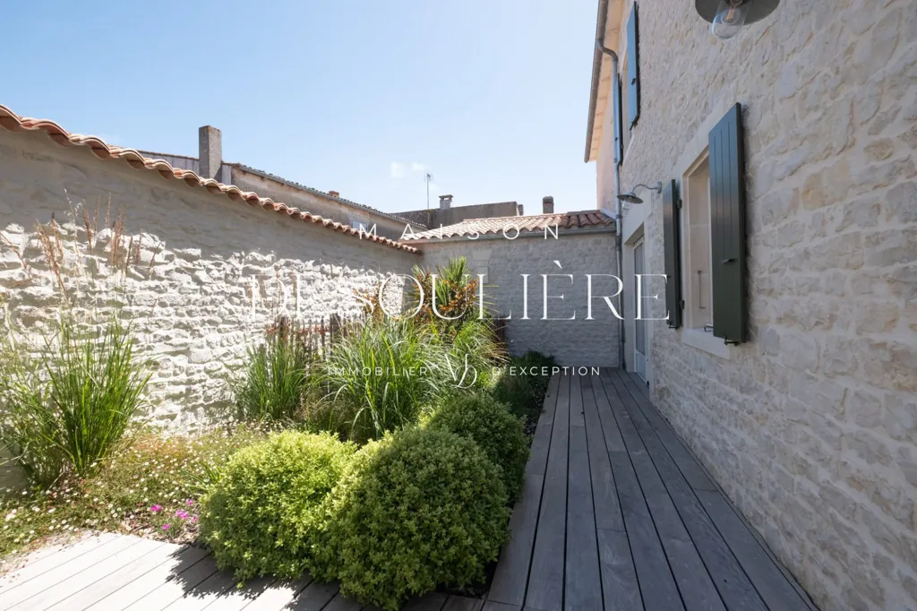 Aed - Chic Château with Pool in La Noue