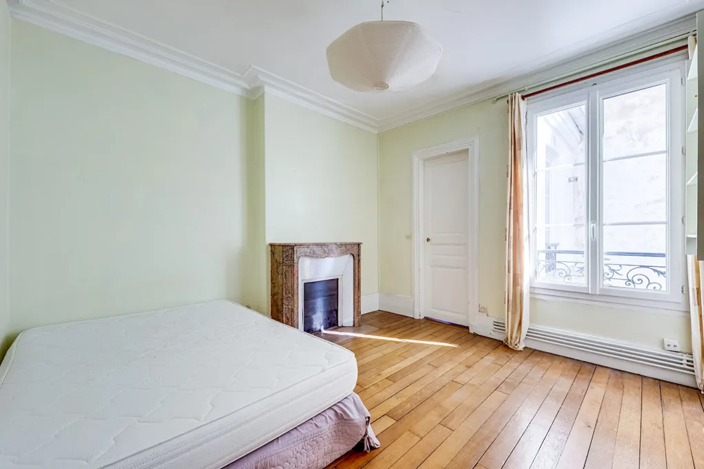Chambres - Appartement avec cour arborée à Paris 14 - Mairie