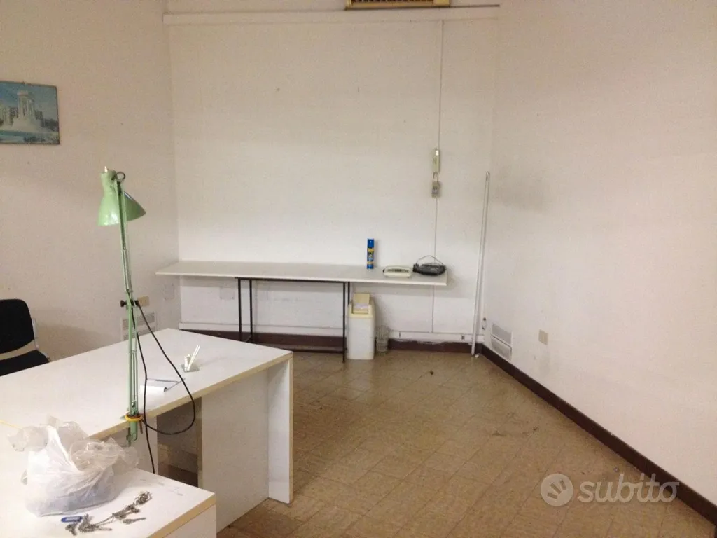 Kabinet - Rearfitted Commercial Unit in Central Location