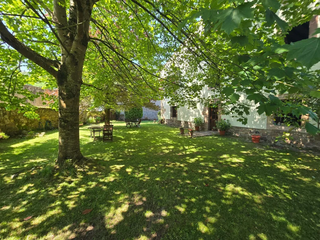 12-room house in Valdáliga