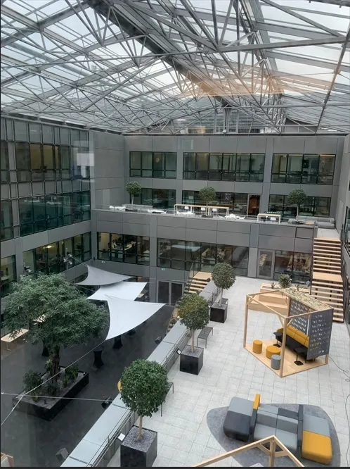 Pièces - Bureaux Modernes avec Luminosité au Centre-Ville de Luxembourg