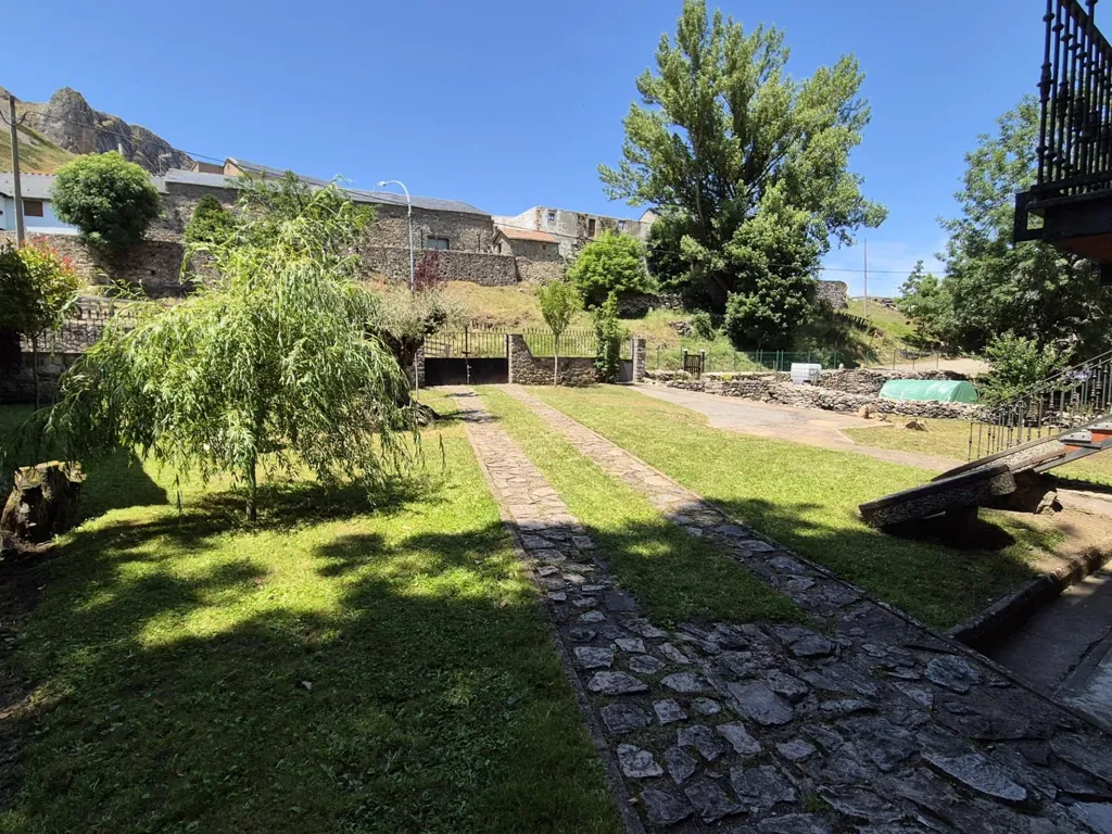 Aed - Converted Watermill with Garden in Babia Valley
