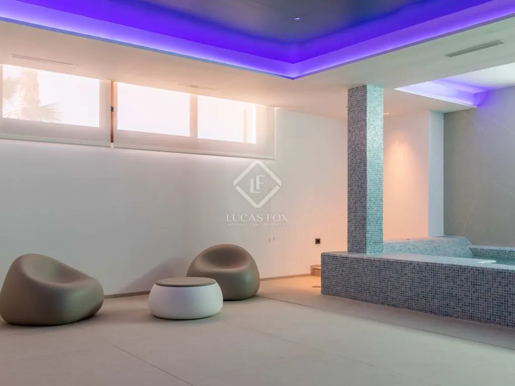Rooms - Luxury Villa with Sea View in La Nucía