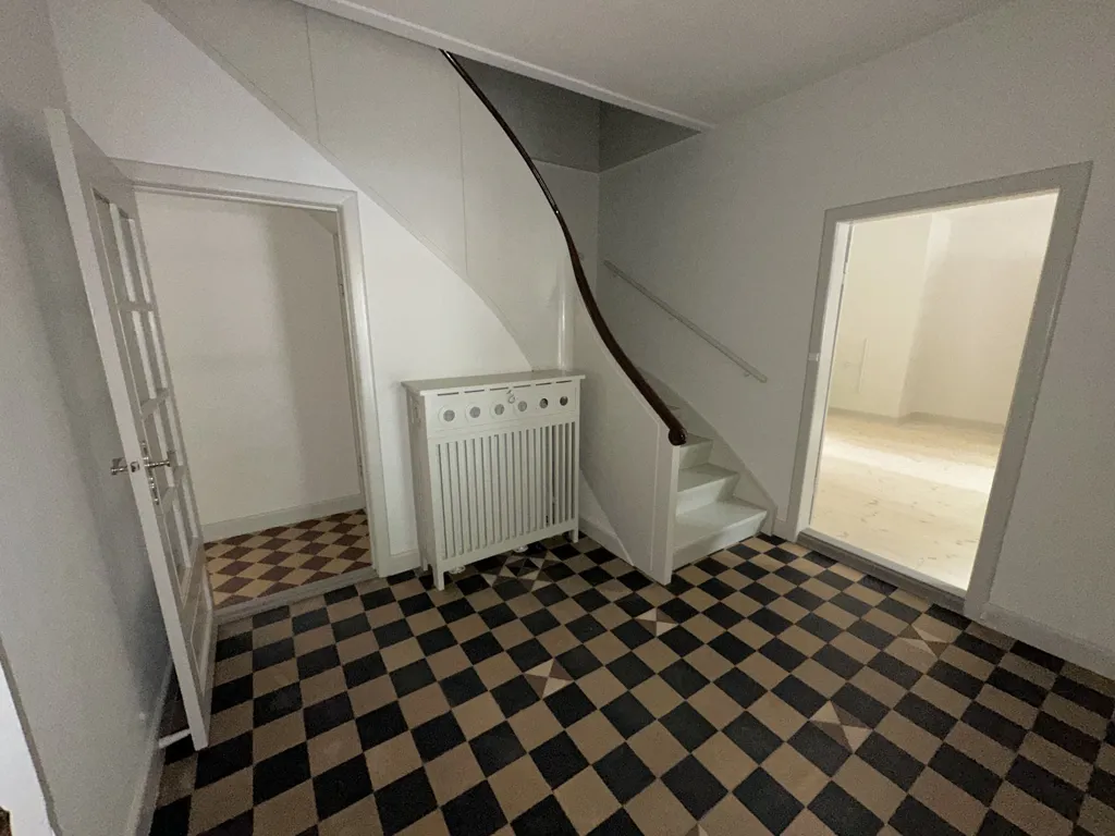 Pièces - Renovated Apartment with Terrace in Assens