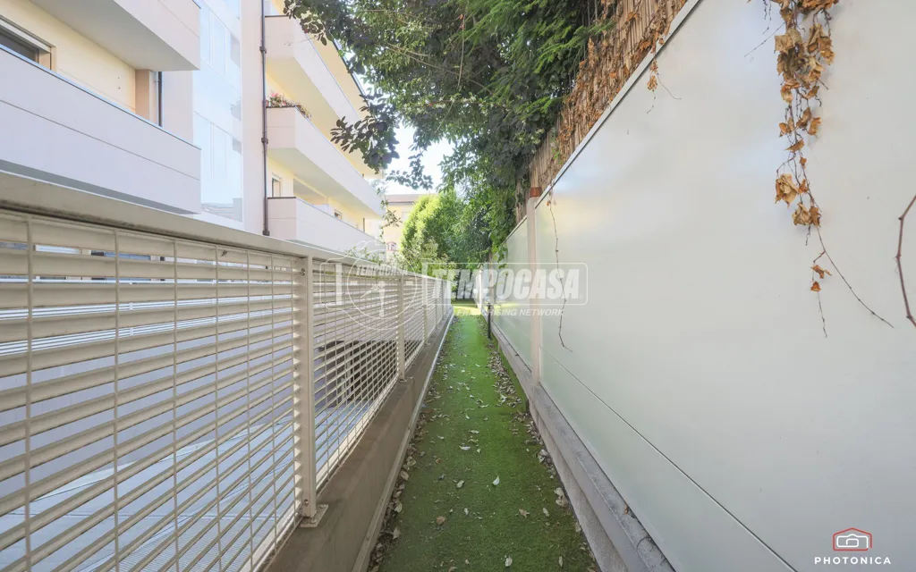 Jardin - Modern Apartment with Private Garden in Bologna