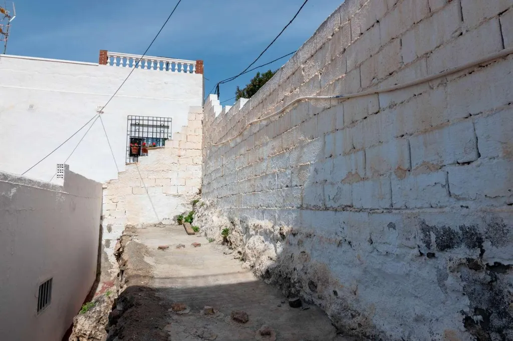 Garden - Chalet with Terrace in Salobreña's Old Town