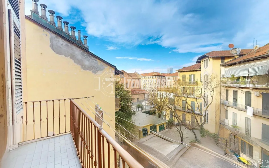 Balcony - Signorile Apartment with Four Balconies in Crocetta