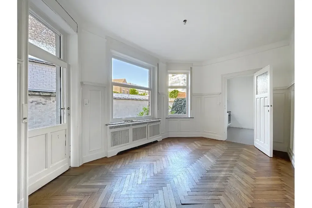 Living Room - Duplex Apartment with Garden in Ixelles