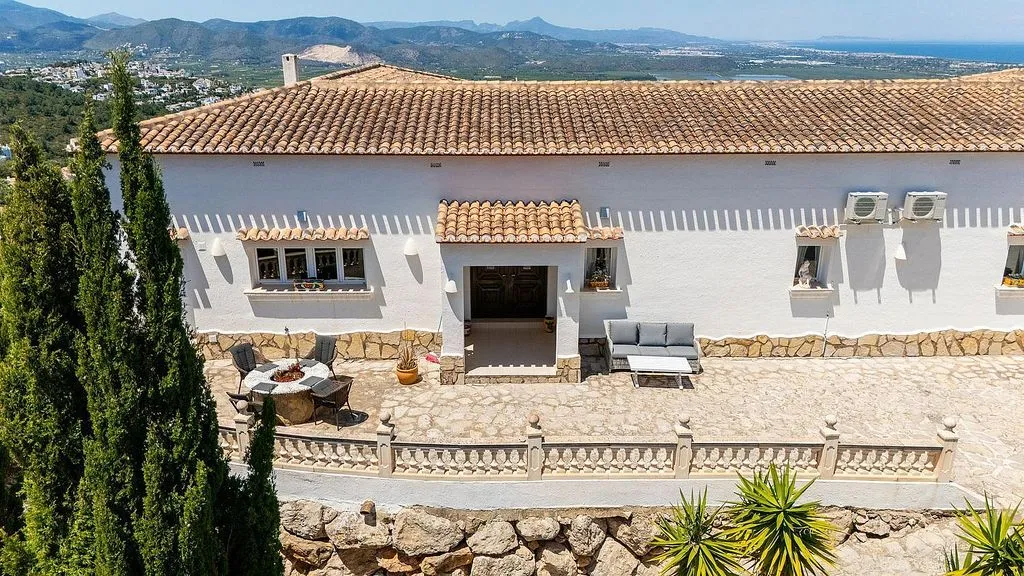 Vista aerea - Single-Storey Villa with Pool in Monte Pego
