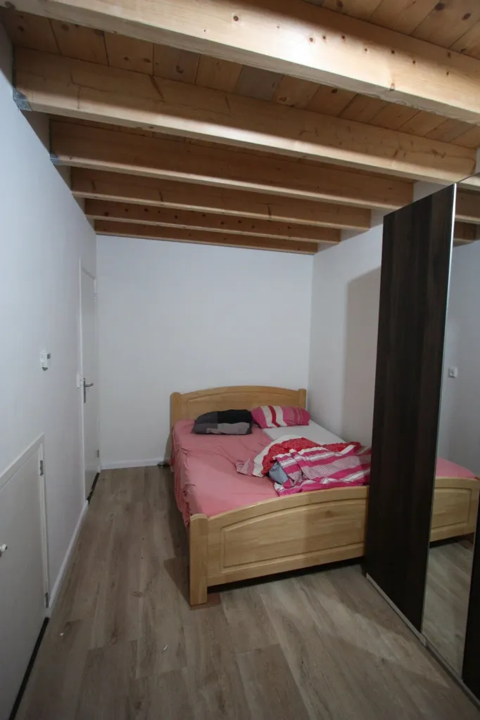 2-toaline maja asukohas Den Haag