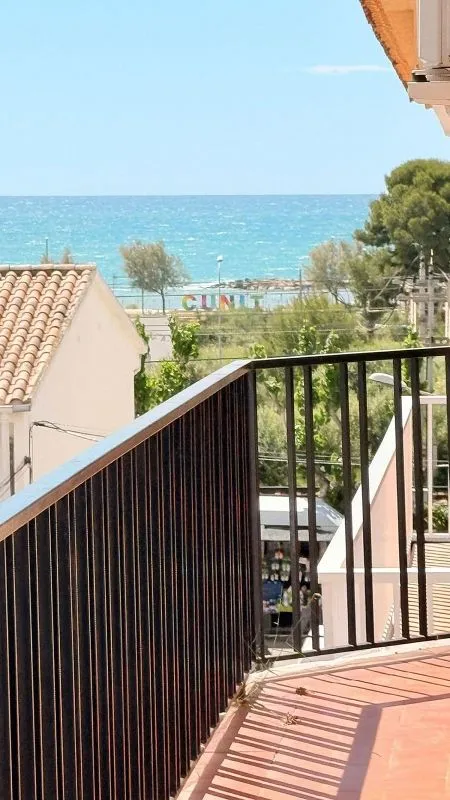 Balcon - Apartment with Balcony in Cunit's Old Town
