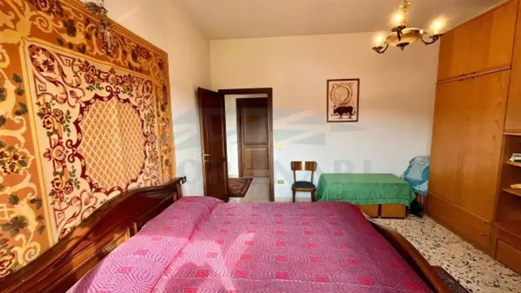 Magamistoad - Spacious Apartment with Balcony in Massa Martana