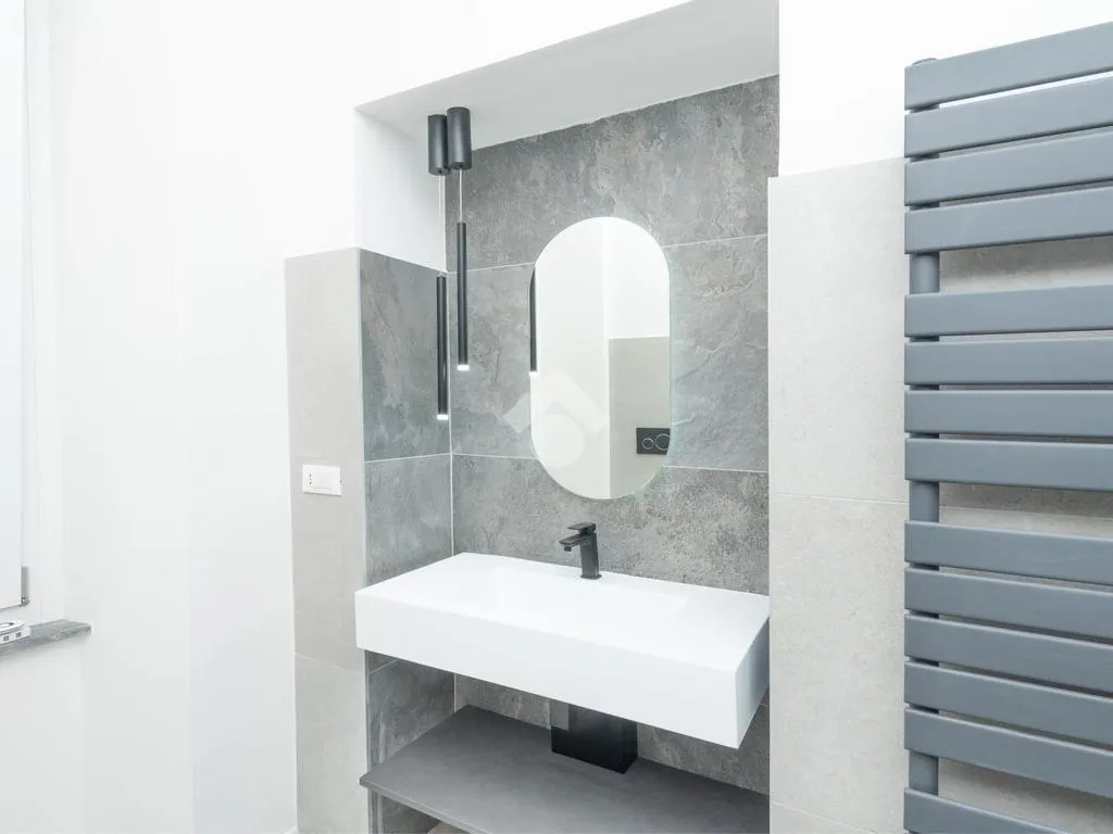 Salles de bain - Completely Reworked Apartment in Giaveno
