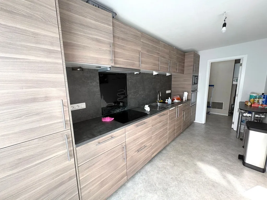 Cuisine - Appartement Spacieux avec Balcon à Merksem