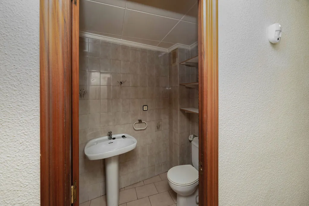 Salles de bain - Three-Bedroom Flat in Petrer Centre