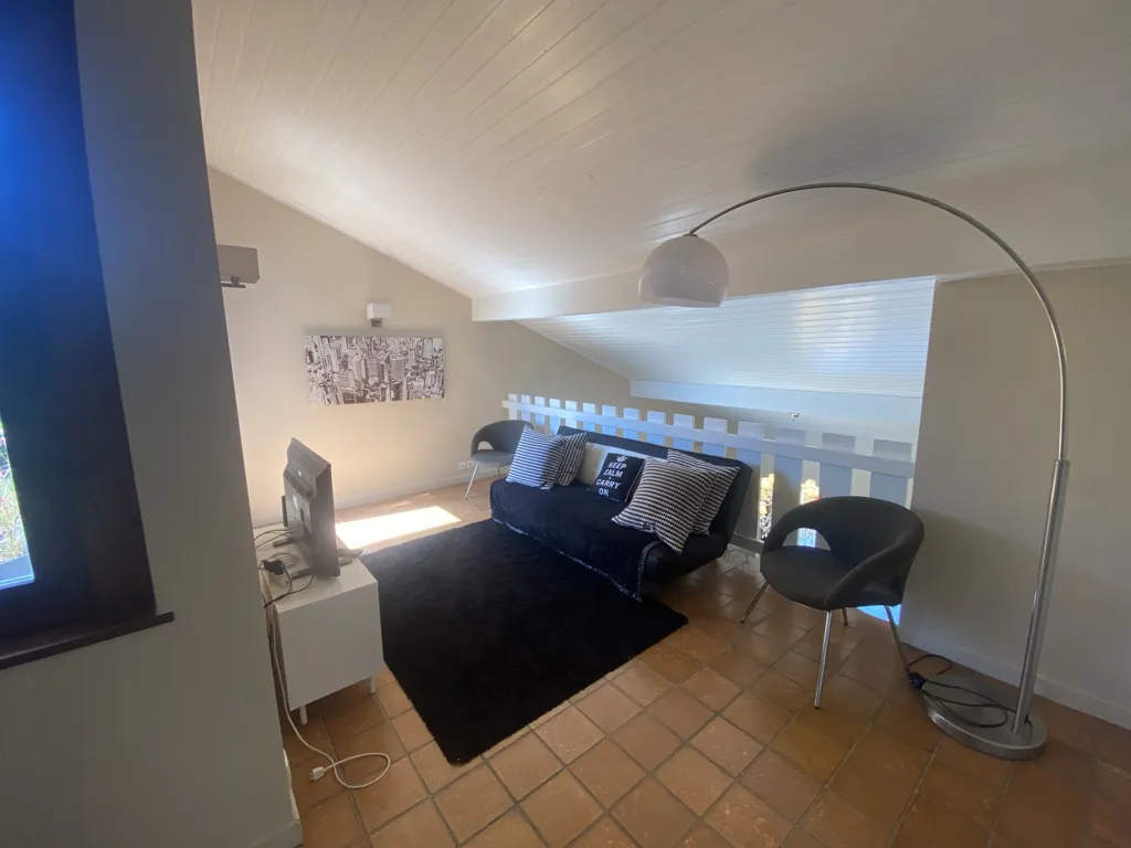 Elutuba - Architectural House with Garden in Sciez