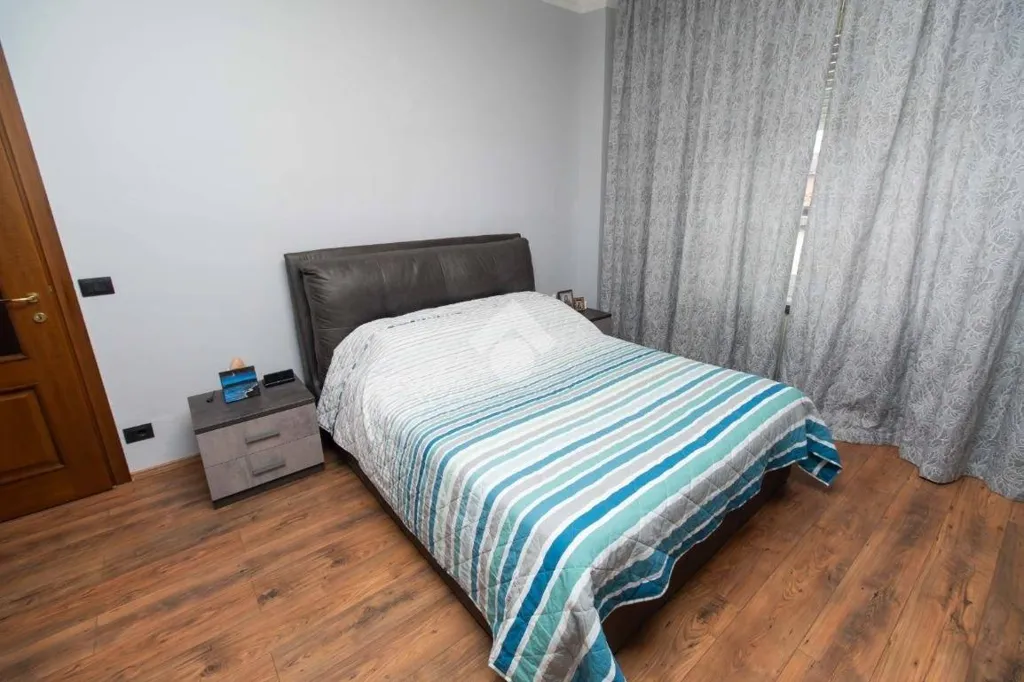 Chambres - Refurbished Apartment with Balcony in Leini