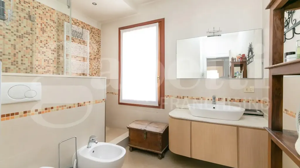 Salles de bain - Rustic Villa with Garden in Mogliano Veneto