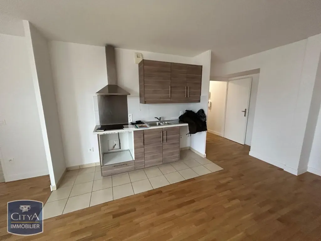 Cuisine - Appartement 3 Pièces avec Balcon à Nanterre