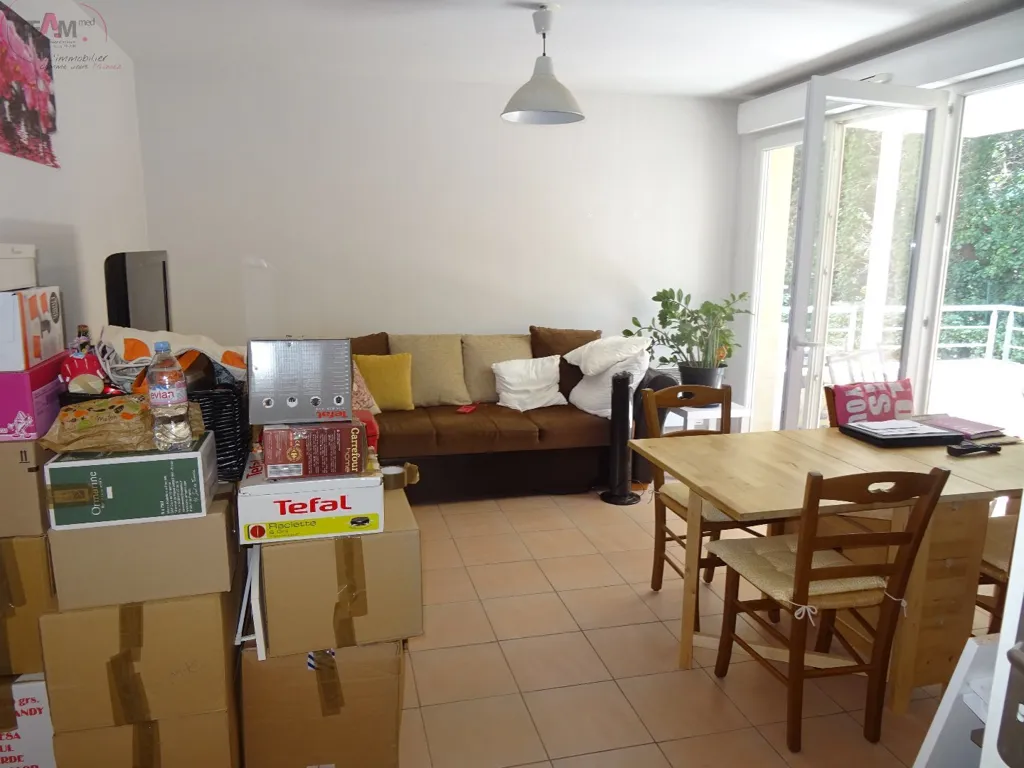 Elutuba - T2 Flat with Terrace in Central Location