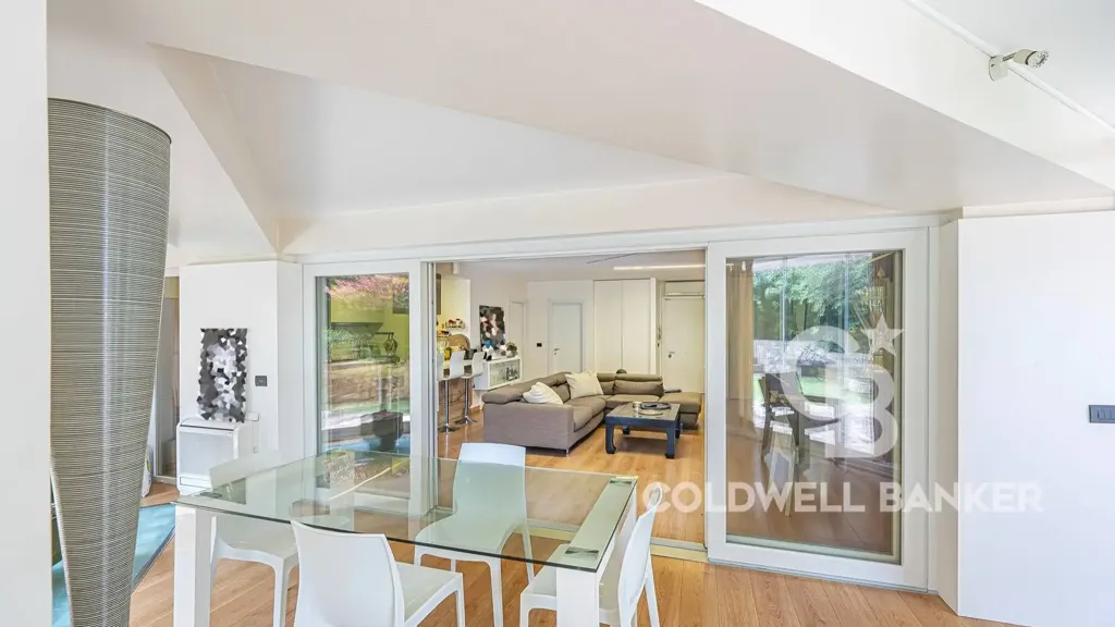 Salle à manger - Refurbished Apartment with Private Garden in Rome
