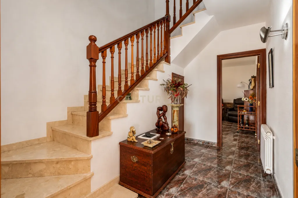 Rooms - Independent House with Montserrat Views in Abrera