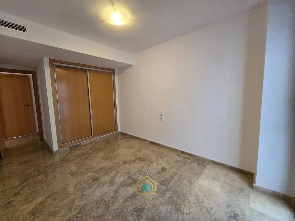 Rooms - Apartment with Balcony in Náquera