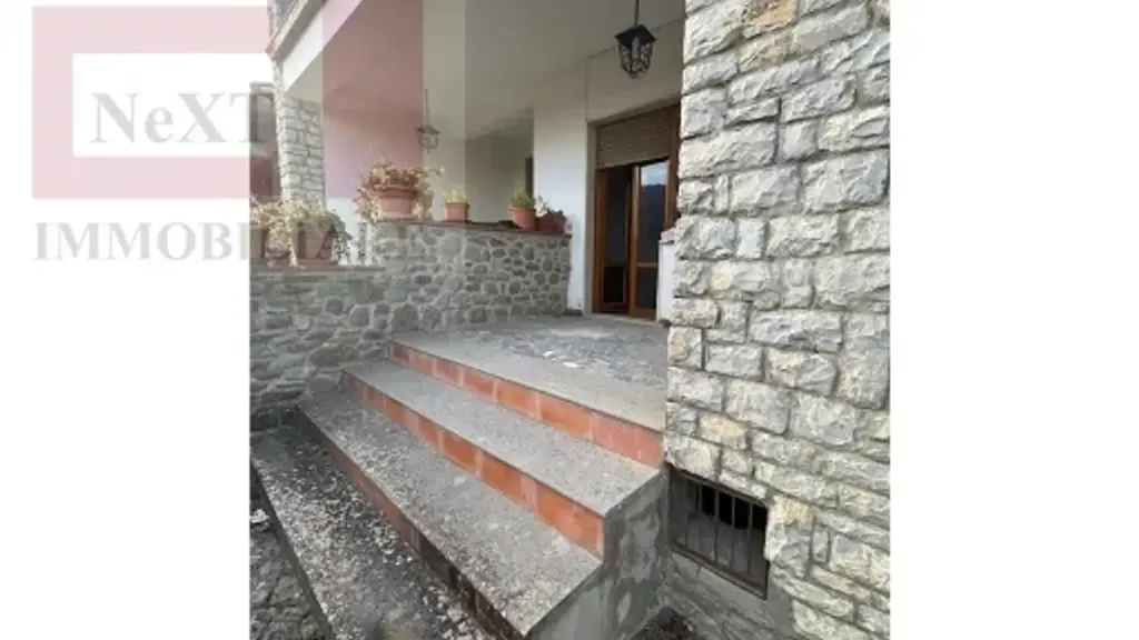 hallway_entrance
