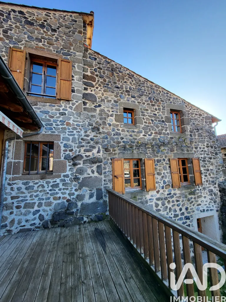 Välivaade - Village House with Potential in Blanzac