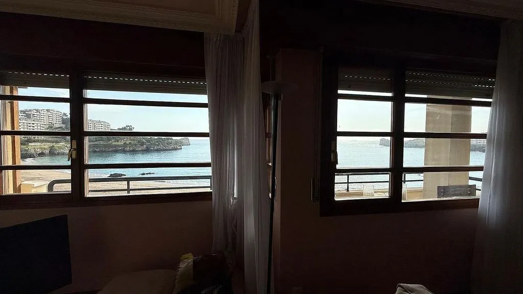 Pièces - Apartment with Pool and Sea View in Castro Urdiales