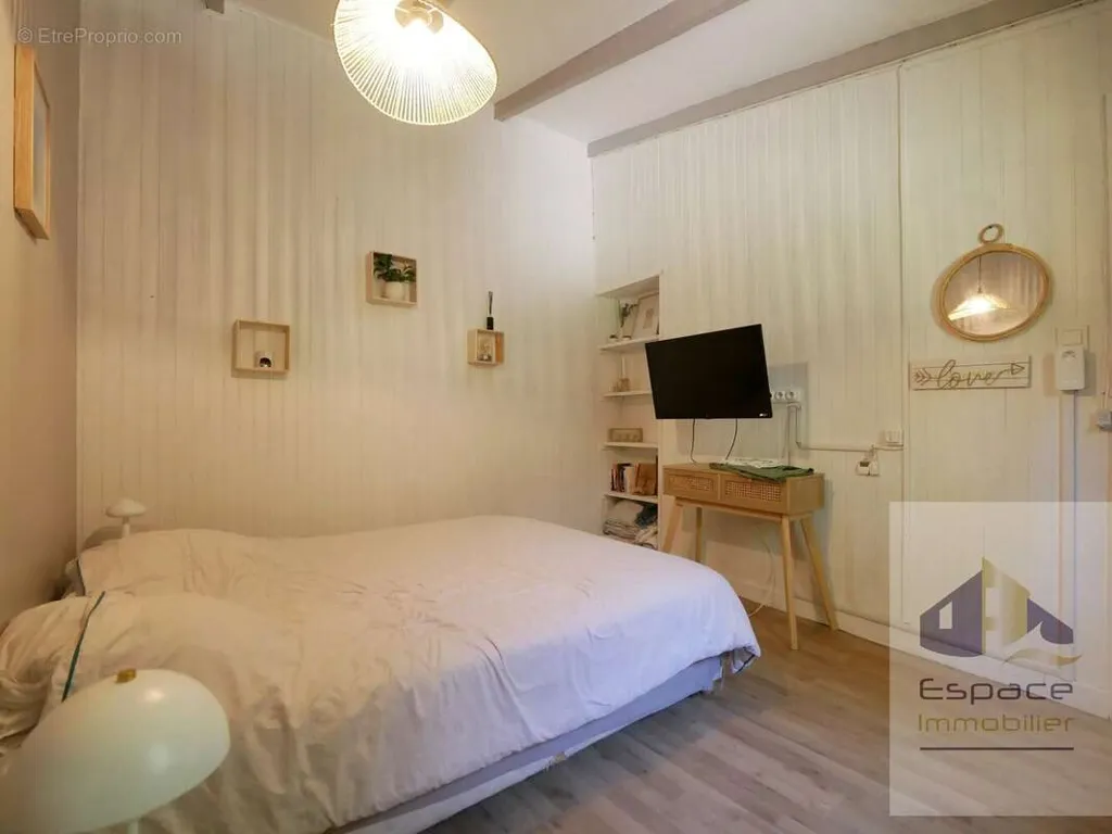 Camere da letto - Rustic Stone House with Pool near Aigrefeuille d'Aunis