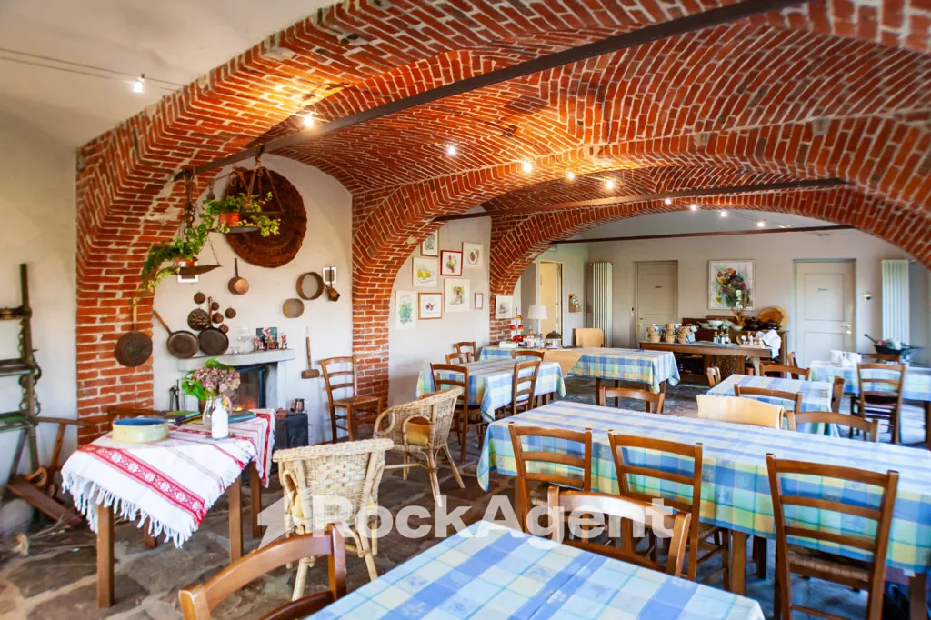 Salle à manger - Restored Villa with Panoramic View in Lequio Tanaro