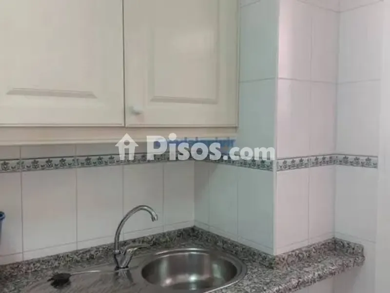 Köök - Spacious Flat with Terrace in Montequinto Centre