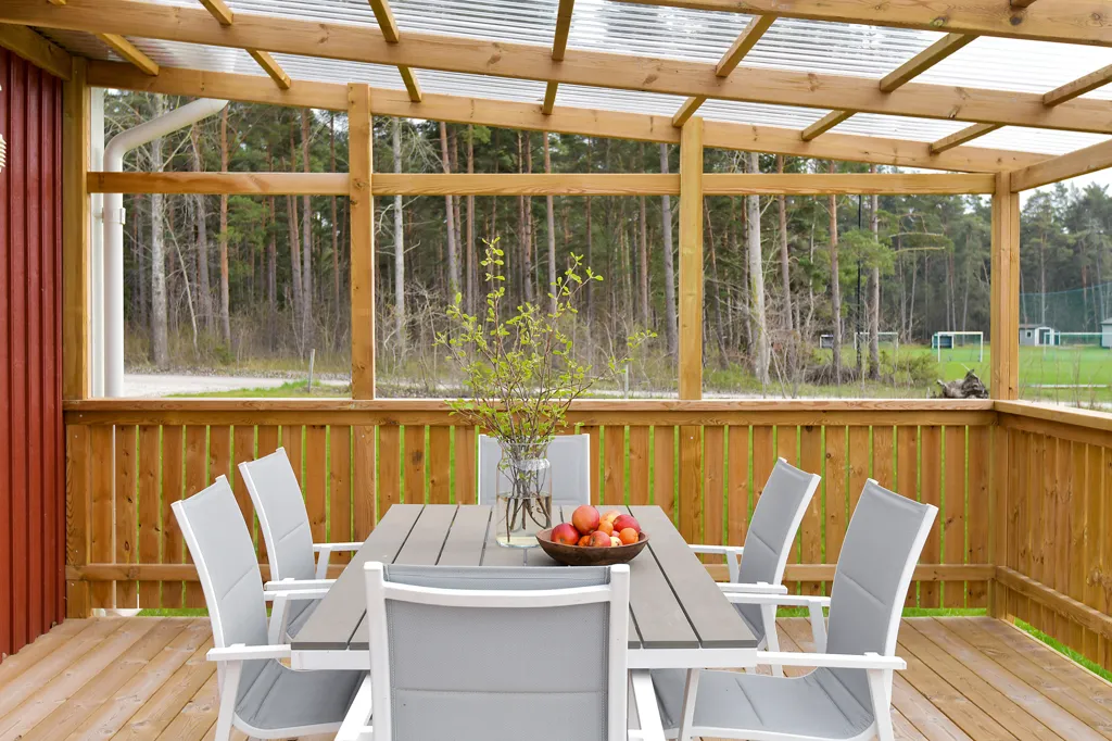 Terrass - Newly Built Villa with Garden in Väskinde